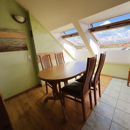 Sunny Smile Apartment Nida Bagian luar foto
